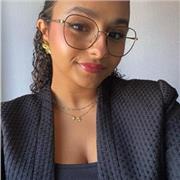 Je suis étudiante en Licence d'Anglais à la Faculté de Pau.